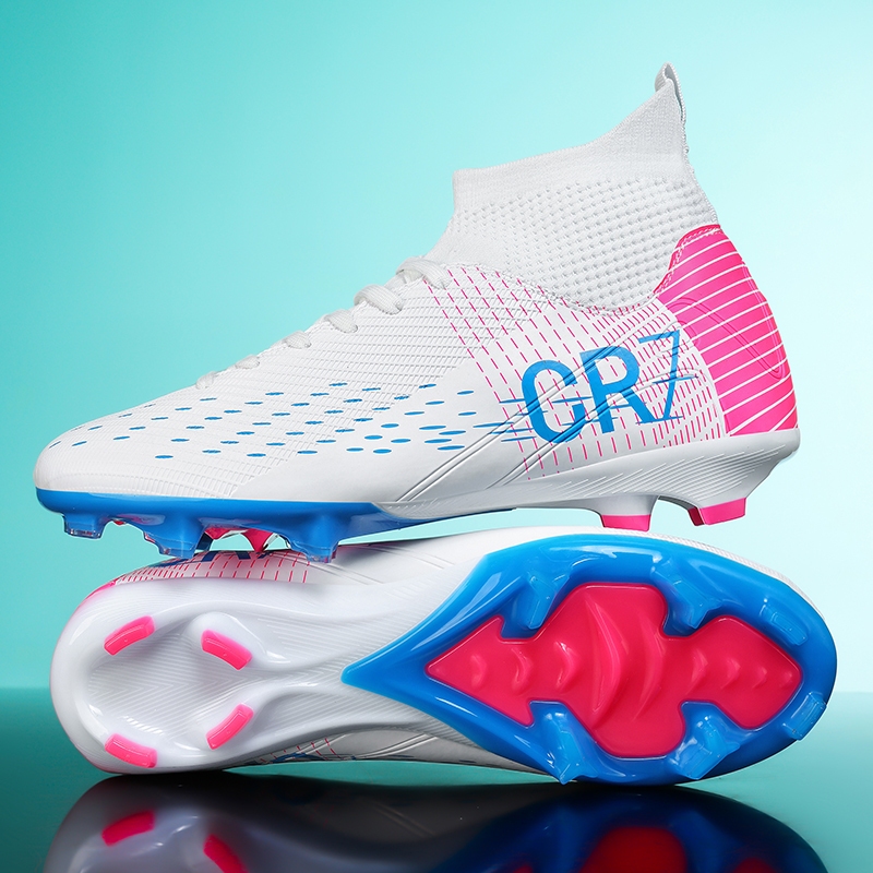 2025 รองเท้าฟุตบอล CR7 ใหม่ล่าสุดสำหรับการฝึกซ้อมกีฬากลางแจ้ง 4 สีขนาด 35-45