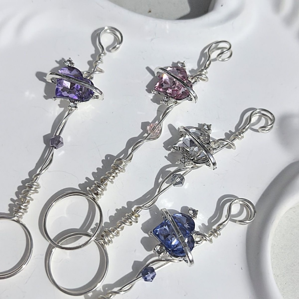 ️ ️ Yxx studio {Love} คลิปหนีบบุหรี่ทํามือแบบปรับได้/ที่ใส่บุหรี่/ที่ใส่บุหรี่แบบมือถือ/มือรมควันป้องกันกลิ่น