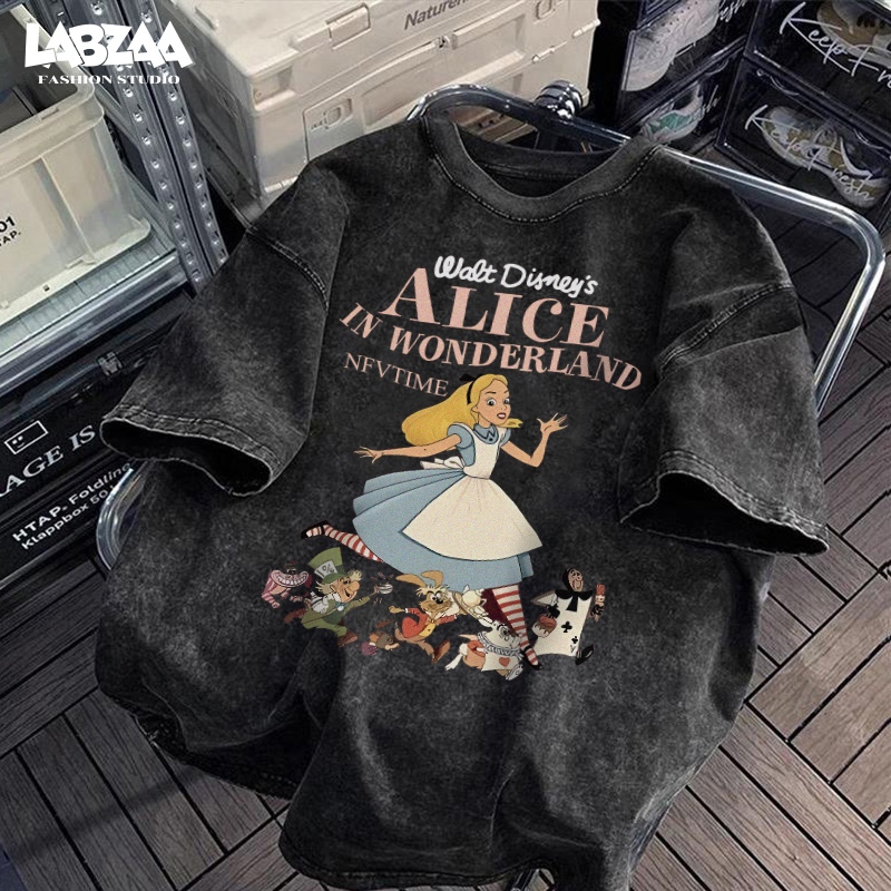 เสื้อยืดคอกลมแขนสั้น✨วินเทจฟอกน้ำ ลาย "IN WONDERLAND" oversize ใส่สบาย แนวสตรีทแฟชั่น100% YG1285