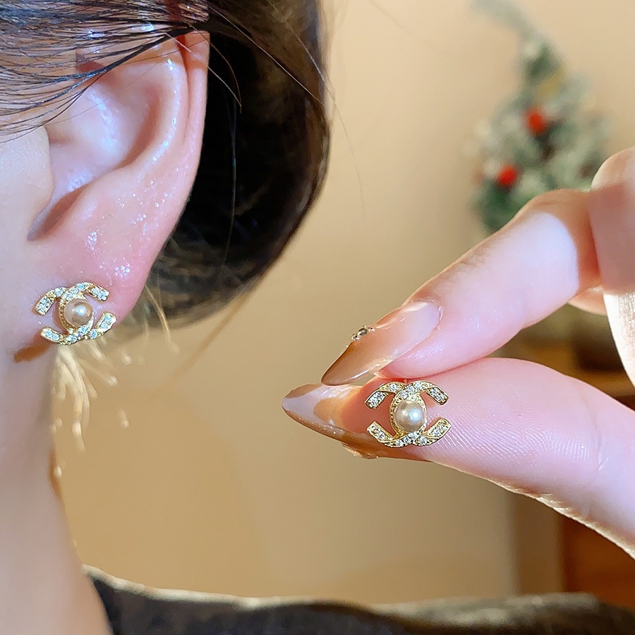 [Jewbeauty] เข็มเงินชุบทองจริง กับ Faux Pearl Zircon ต่างหูสไตล์ minimalist สำหรับทุกโอกาส