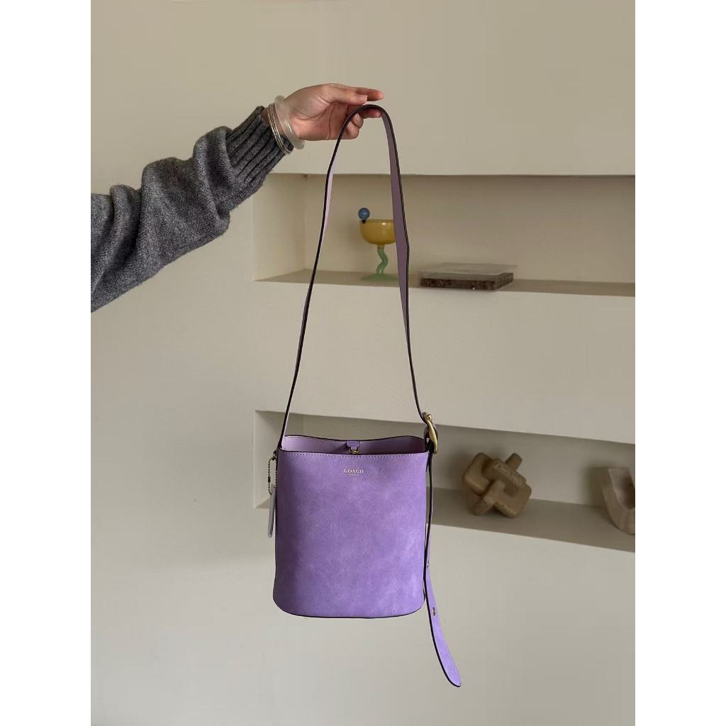 Bucket Bag Bleecker21 ขนาดเล็ก สไตล์หนึ่งไหล่สำหรับคุณสาวๆ CCW84