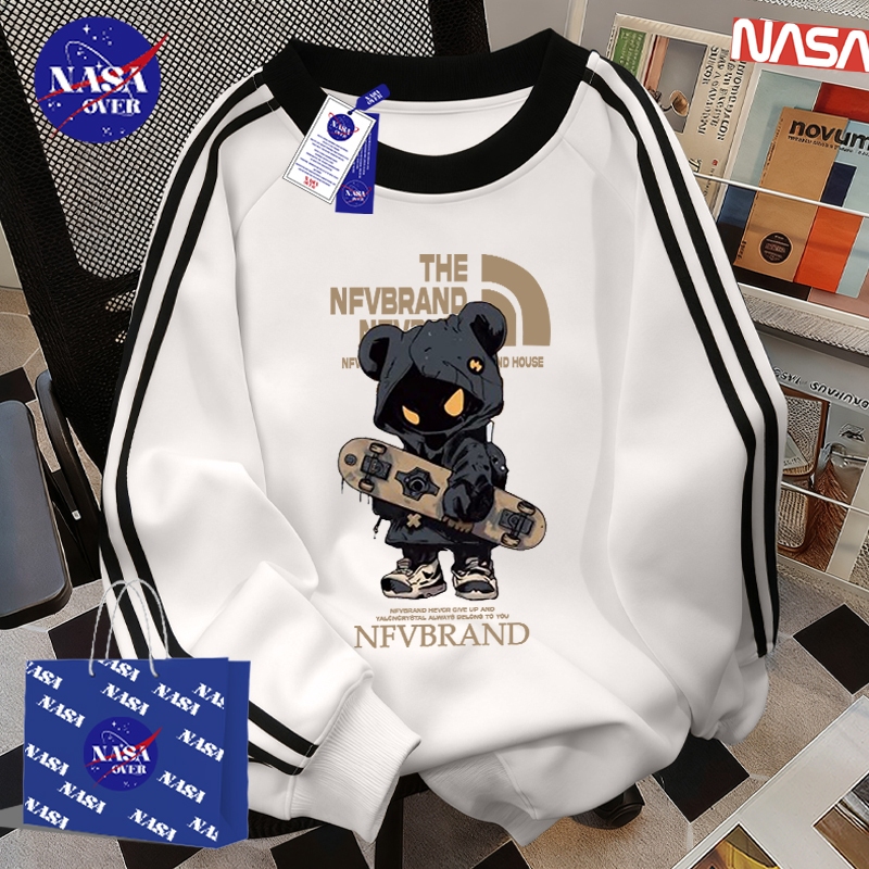 【จัดส่งจากกรุงเทพฯ】 NASA แบรนด์แฟชั่น ฤดูหนาว ลายหมีสเก็ตบอร์ด  hiphop oversize แขนยาว ยูนิเซ็กส์ สเวตเตอร์คอกลมYG61