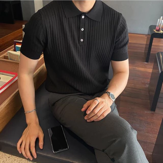 เสื้อโปโลผู้ชาย เสื้อคอปกแขนสั้น ผ้าถักเรยอน ลายทางแนวตั้ง ทรงสลิม สไตล์เกาหลี ใส่ทำงาน ใส่เที่ยว แฟชั่นผู้ชายฤดูร้อน Korean Casual Polo Shirt