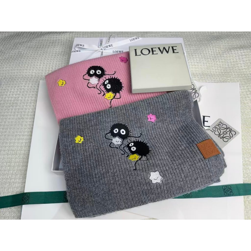 ผ้าพันคอถักขนสัตว์ Anagram