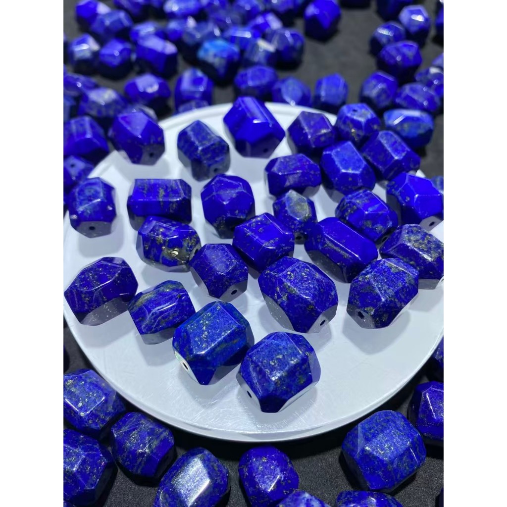 ท่อนไม้ลูกปัด Lapiz Lazuli คุณภาพสูงสำหรับทำเครื่องประดับแฟชั่นด้วยตนเอง เป็นของขวัญที่เหมาะกับทุกรส