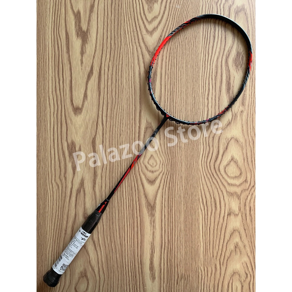 【จัดส่งในวันเดียวกัน】VICTOR ไม้แบดมินตัน THRUSTER RYUGA METALLIC ไม้แบดมินตันที่ระลึกของการแข่งขัน T