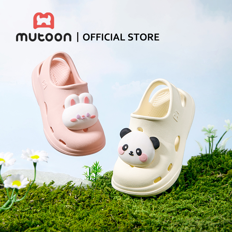 【Mutoon】 รองเท้ารูปทรงการ์ตูนรูระบายน้ำสำหรับเด็กชายและเด็กหญิง พื้นนุ่มใส่ในบ้านเป็นรองเท้าแตะ