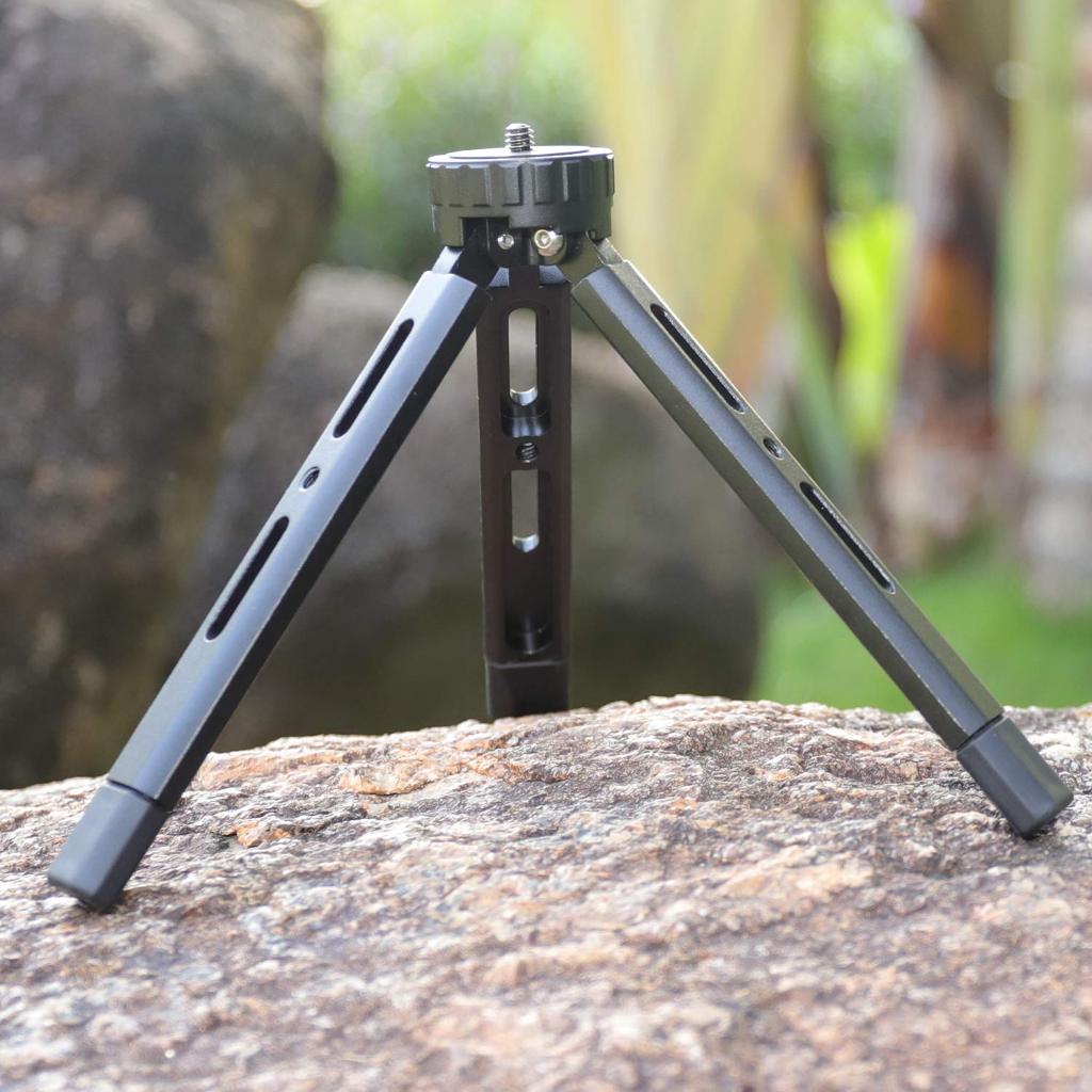 อลูมิเนียมขาตั้งกล้องขนาดเล็ก 1/4″ สกรู – ขาตั้งโต๊ะแบบปรับได้สําหรับ เดรดล็อกส์ และกล้อง | ขาตั้งกล้องโลหะแบบพกพาสําหรับ Zhiyun, DJI Osmo, Ronin, Vimble ราคา ถูกที่สุด ดีลบีเคเค แกลเลอรีภาพที่ 9