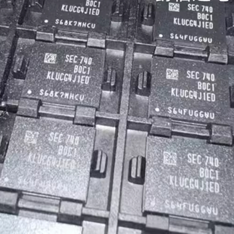 KLUCG4J1ED-B0C1 ufs 2.1 64GB BGA153 eMMC หน่วยความจําชิป IC