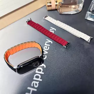 สําหรับ เสี่ยวหมี่ สมาร์ทวง Xiaomi Smart Band 8/9/10 สายรัดซิลิโคนแม่เหล็กเปลี่ยนวงกันน้ํากีฬา-พอดีสายรัดข้อมือที่สะดวกสบายสําหรับ ไมล์ วง