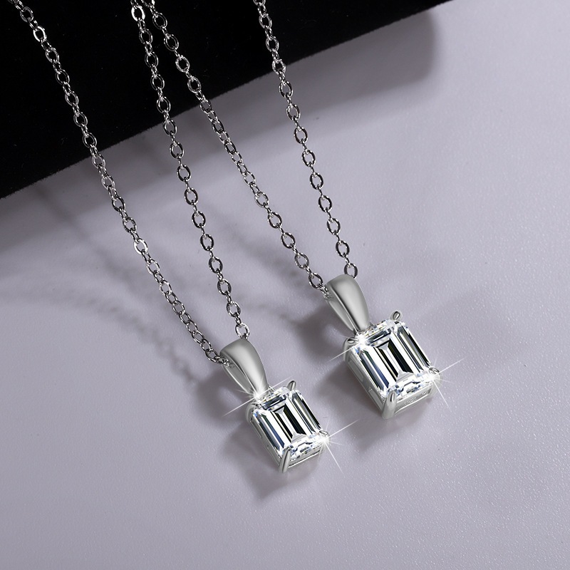 1ct/2ct emerald/ Radiant cut moissanite diamond pendant