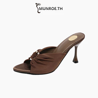 Munroe รองเท้าส้นสูง รุ่นใหม่ ส้นเล็ก จีบ หัวเข็มขัดโลหะ ปลายแหลม อารมณ์แฟชั่น