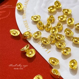 Rou Bao 10 ชิ้นเล็บปีใหม่ทอง Mini Yuanbao Sycee เล็บโลหะผสม 3D DIY หรูหราตกแต่ง