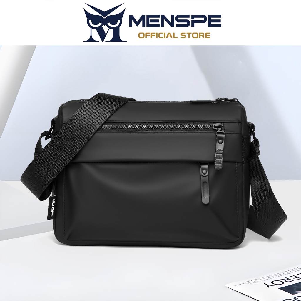 MENSPE กระเป๋าสะพายไหล่ผู้ชายแฟชั่นกระเป๋า Messenger ความจุขนาดใหญ่กระเป๋าข้ามร่างกายกันน้ําน้ําหนักเบากระเป๋าลําลอง