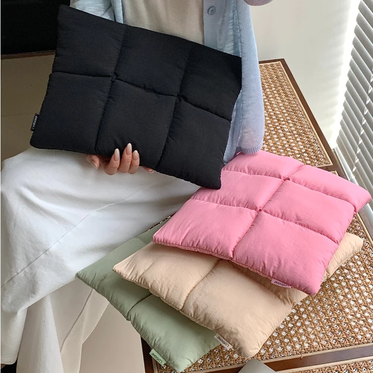 กระเป๋าแล็ปท็อปแฟชั่นที่เรียบง่ายกันน้ํากันกระแทกแขนคอมพิวเตอร์เข้ากันได้กับ แม็ค อากาศ/มือโปร 13.3 13.6 14 15นิ้ว