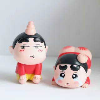 6 ชิ้น/เซ็ต 4-8 ซม.การ์ตูนอะนิเมะน่ารัก Emo Crayon Shin-chan รับ Beaten Nohara Shinnosuke รุ่น Q รถตกแต่ง PVC Action Figures ตุ๊กตาของเล่น