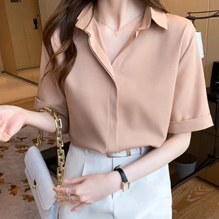 เสื้อเชิ้ตแขนสั้นผู้หญิง สีพื้น ทรงไหล่ตก กระดุมหน้า(ปุ่มซ่อน) ดีไซน์คลาสสิค ผ้าไหมอิตาลีอย่างดี ผ้าไม่หนามาก ผ้าใส่สบาย