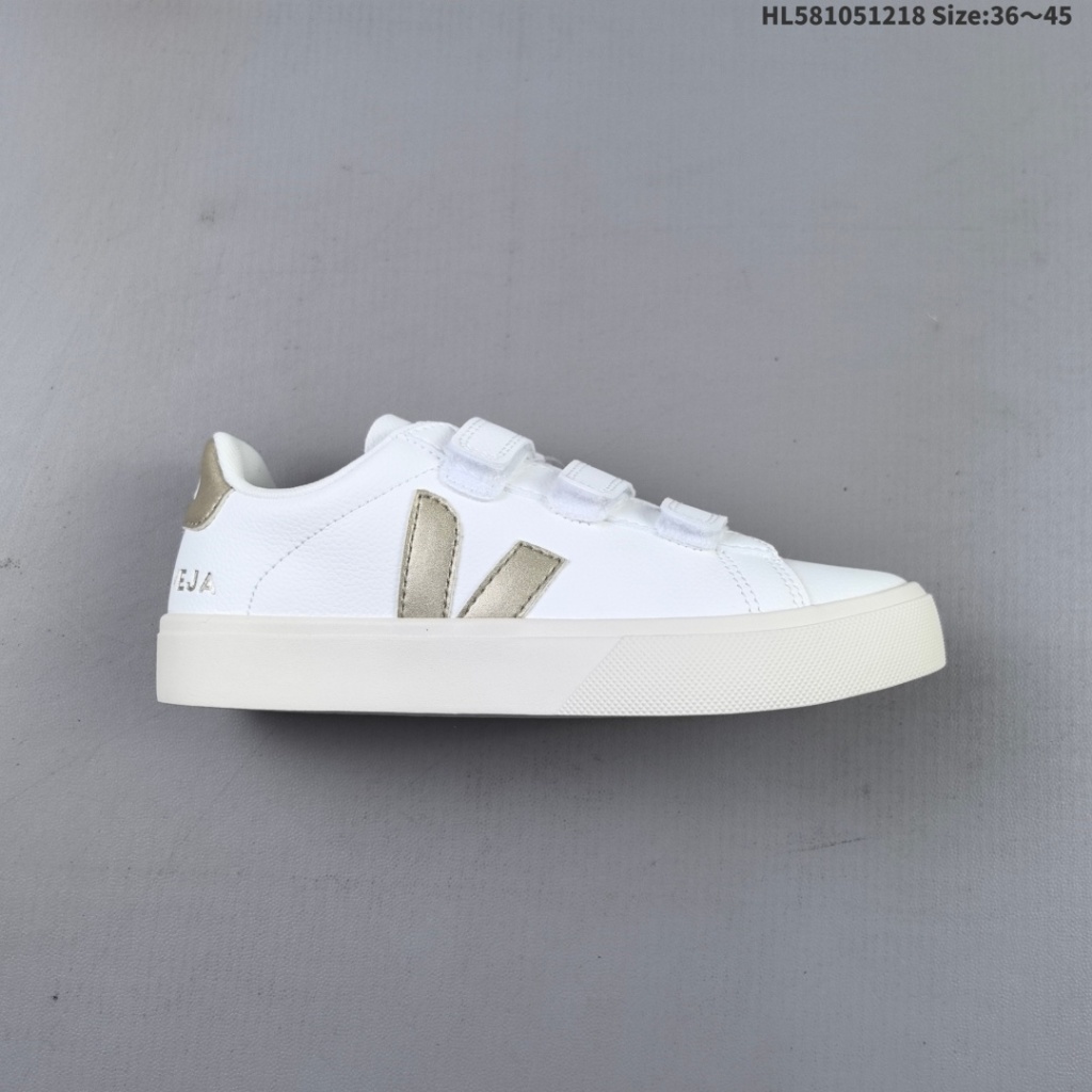 Veja Recife Chromefree Leather Sneakers สีขาวคลาสสิค ไซซ์เล็ก