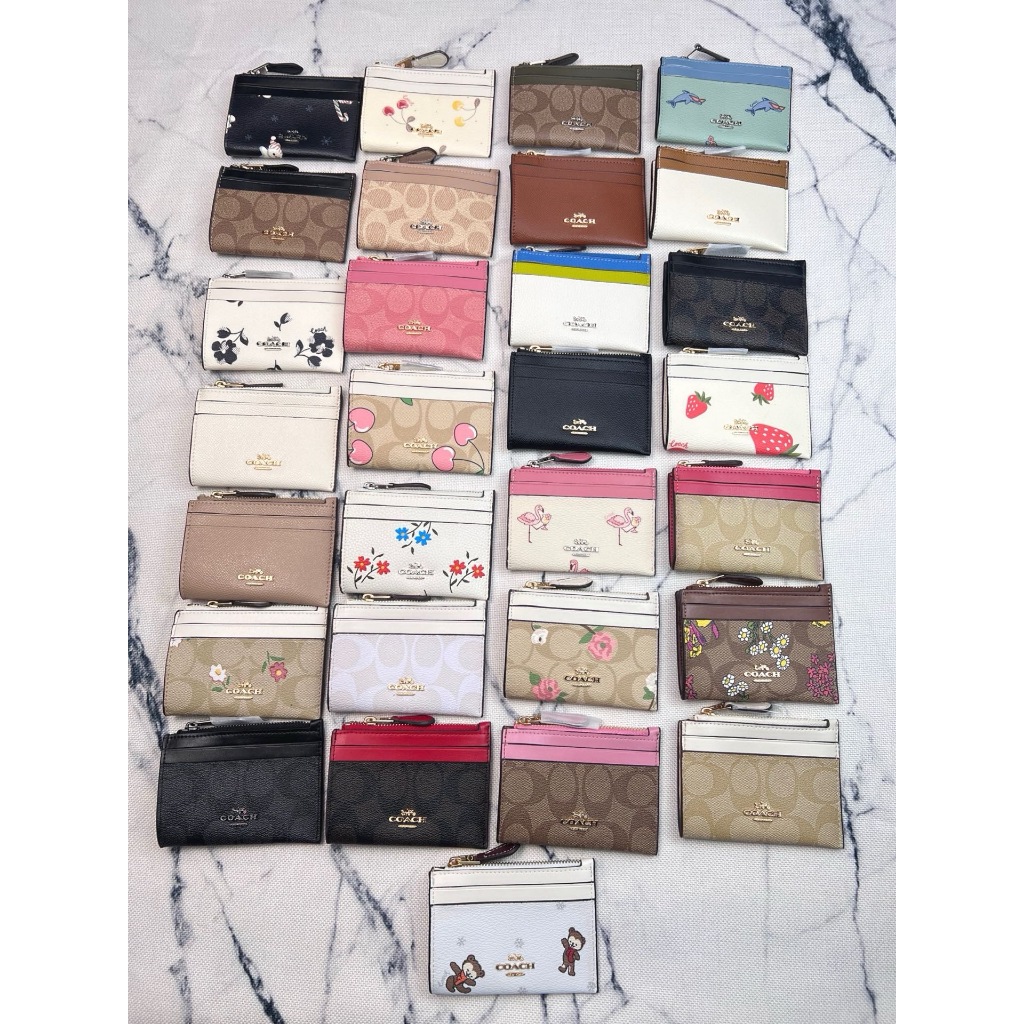 กระเป๋าใส่บัตร(มีซิป+พวงกุญแจ)Mini ID Skinny มีส่วนลดโค๊ดคุ้มและร้านค้าใช้ร่วมกันใด้ พวงกุญแจ MINI SKINNY ID CASE IN SIGNATURE CANVAS CR972 CR823 CW870