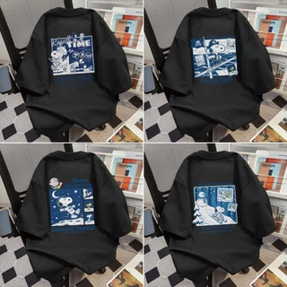 (คอลเล็กชั่นสนูปี้) ผ้าฝ้าย 100% Luvoro 2025 ลายสนูปปี้สุดน่ารัก เสื้อยืดชาย ผู้หญิง คอกลม ลาย เนื้อผ้านุ่มระบายอากาศดี แขนสั้น สีดำ สีขาว วินเทจ แฟชั่นย้อนยุค ผ้าฝ้าย วัยผู้ใหญ่ ชุดคู่รัก พิเศษขนาดใหญ่ C180