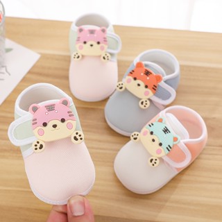 สินค้าใหม่รองเท้าเด็กวัยหัดเดินเด็ก 0-1 ปีกันลื่น อ่อนนุ่ม เ…