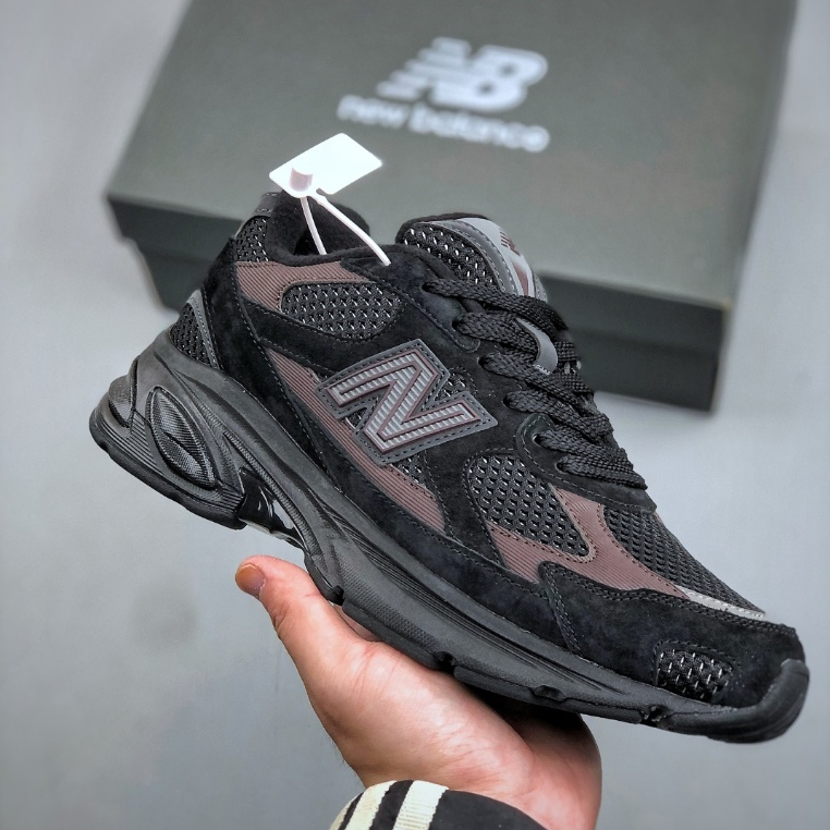New Balance NB2010 รองเท้ากีฬาลําลองสําหรับบุรุษและสตรีสีดํา