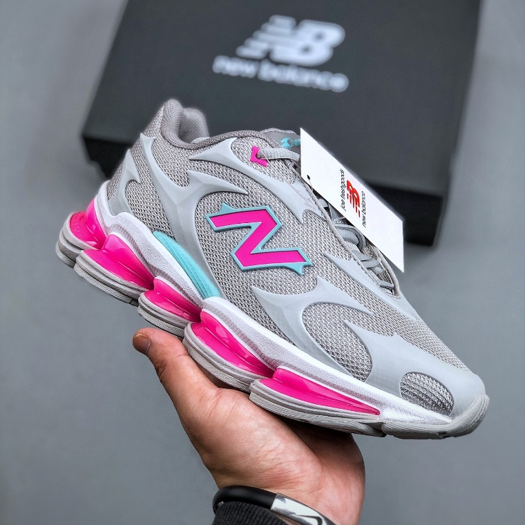 New Balance NB2000 รองเท้ากีฬาลําลองผู้หญิงสีเทา