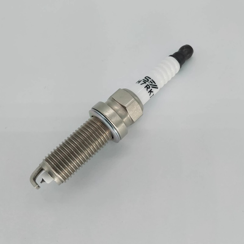 DH7RKIU หัวเทียนอิริเดียม LZKAR6AP-11 6643