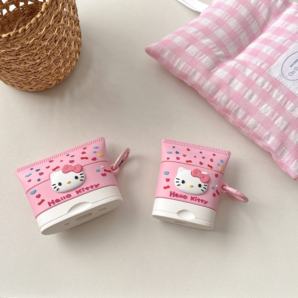 (พร้อมหูฟัง) Creative Hand Cream HelloKitty ซิลิโคนหูฟังบลูทูธเหมาะสําหรับ Airpods 1/2/3/4/Pro/Pro2/