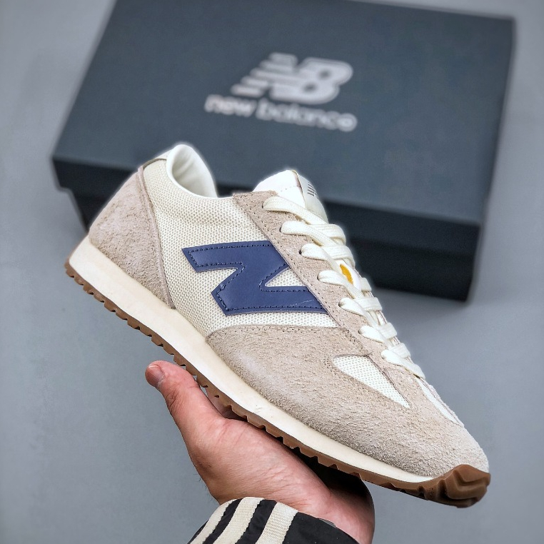 New Balance U471AA รองเท้าวิ่งลําลองสําหรับบุรุษและสตรีสีเบจ