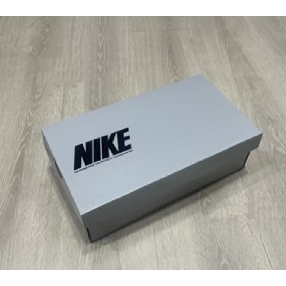 กล่องใส่รองเท้าฟุตบอล ขนส่งแบบกล่อง