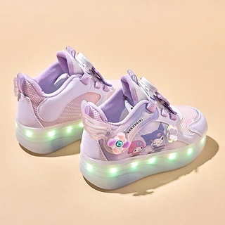 5-9 ปี รองเท้าฮีลี่เด็ก 4 ล้อ มีไฟ LED บนรองเท้า Roller Shoes Double-W Heels สามารถถอดล้อได้ กลายเป็นรองเท้าเดินทั่วไป สวมใส่ง่าย กันลื่น ระบายอากาศดี ขนาด 30-34