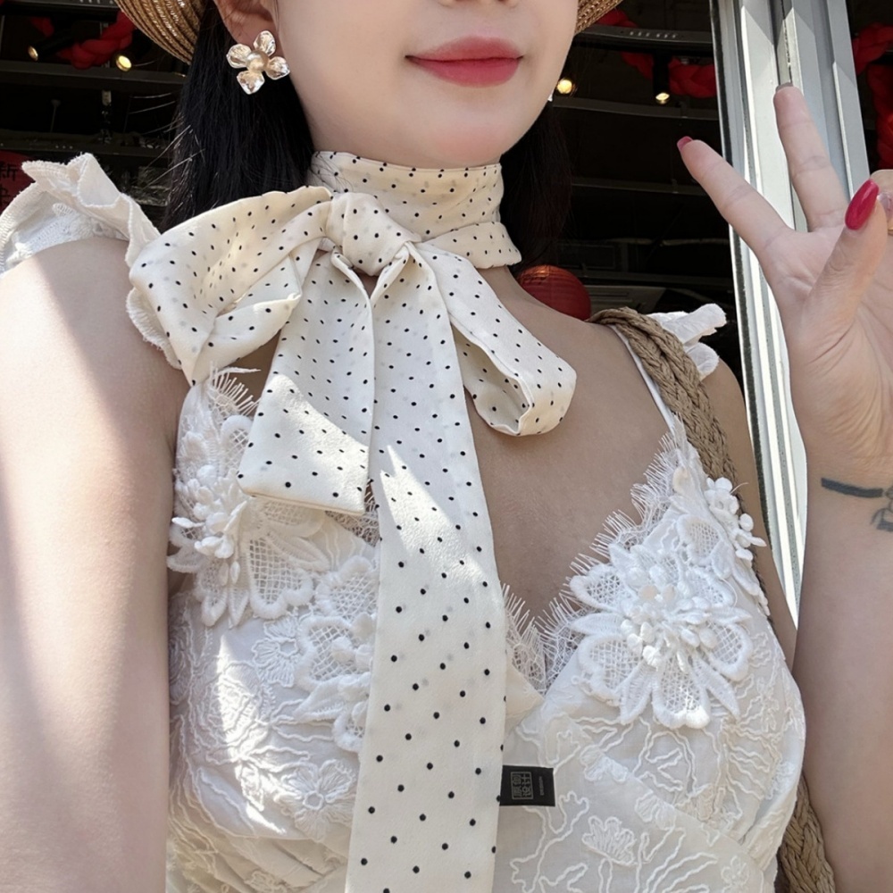 ผ้าพันคอผู้หญิงลายจุด ดีไซน์หรูหรา มีคอริบบิ้นตกแต่ง เหมาะสำหรับหลายโอกาส - รูปที่ 5