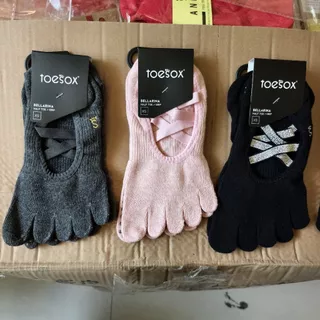 Toesox ถุงเท้าโยคะและพิลาทิส กันลื่นสำหรับมืออาชีพ ใช้งานได้ดีในการเต้นรำและเล่นกีฬาภายใน
