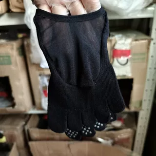 Toesox ถุงเท้าโยคะและพิลาทิส กันลื่นสำหรับมืออาชีพ ใช้งานได้ดีในการเต้นรำและเล่นกีฬาภายใน