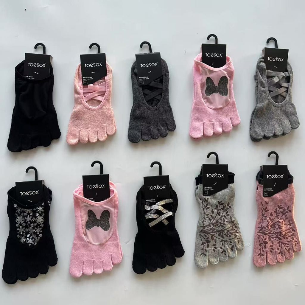 Toesox ถุงเท้าโยคะและพิลาทิส กันลื่นสำหรับมืออาชีพ ใช้งานได้ดีในการเต้นรำและเล่นกีฬาภายใน