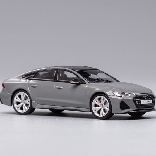 KengFai 1: 64 Audi RS7 C8 Sportback ชุด Thug รถรุ่นจําลองรถวิ่งเครื่องประดับคอลเลกชัน