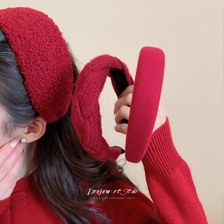 เดรชมีสีแดง พวงหรีด ที่คาดผมสำหรับผู้หญิง ทรงสวยงาม ทันสมัย …