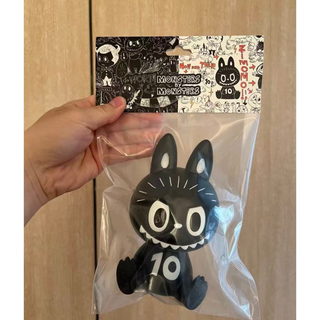 Labubu 10th Anniversary Hong Kong 10th Anniversary THE MONSTERS Icon Vinyl Black Hong Kong Exhibitio
