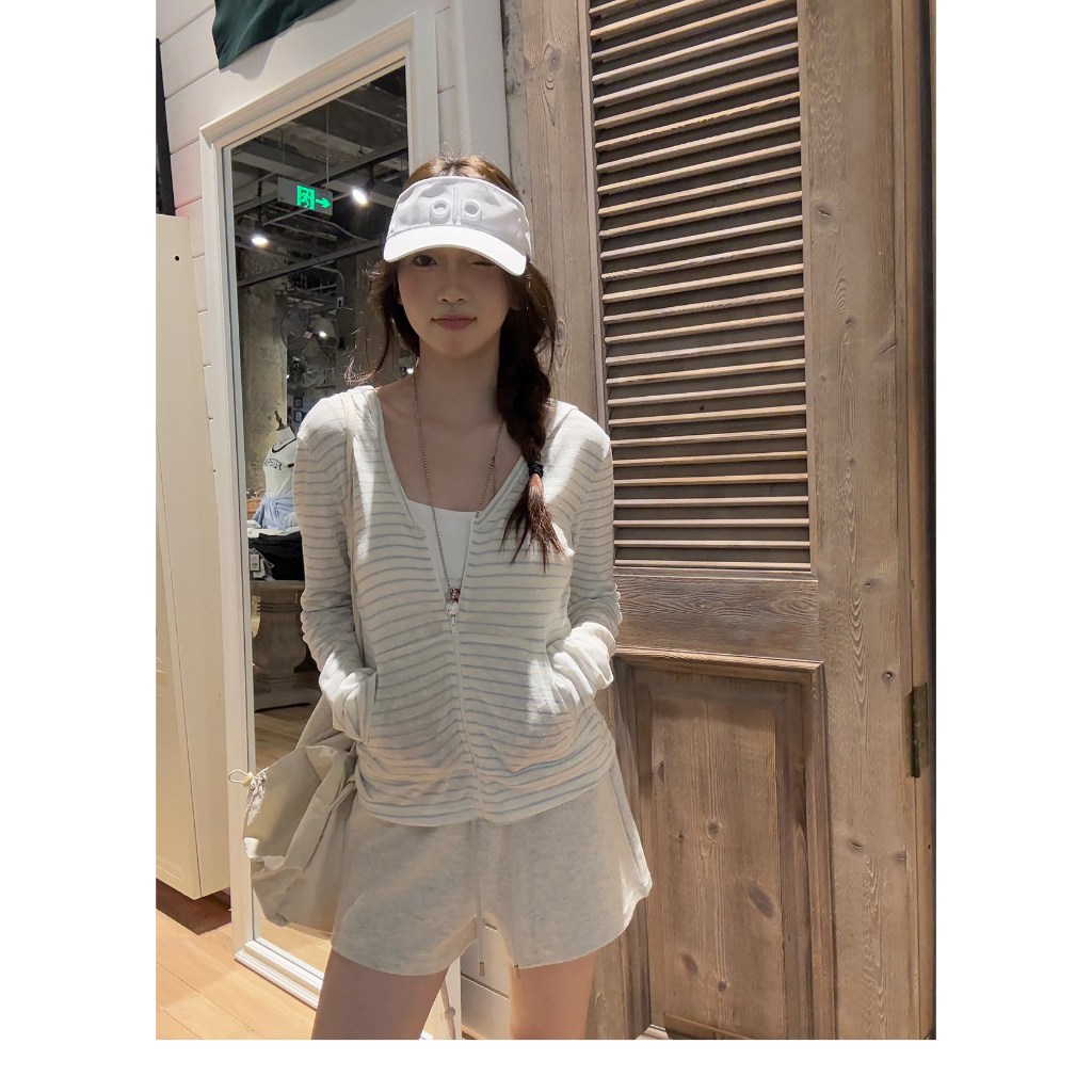 Bella Shop เสื้อคลุมบางๆ เสื้อแจ็คเก็ตแขนยาวมีฮู้ดลายทางพร้อมซิป สไตล์สปอร์ต ทรงเข้ารูป ใส่สบายดูผอม - รูปที่ 6