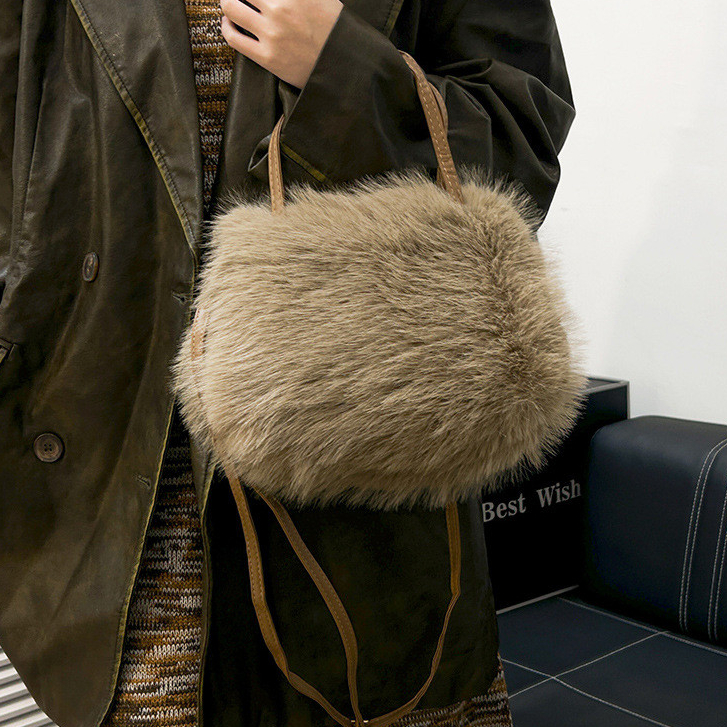 Plus Plush Bag Messenger Bag All-Match ของขวัญความจุขนาดใหญ่