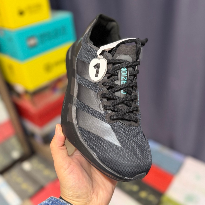 เทรนด์แฟชั่น Pro 4 M รองเท้าวิ่งทรงเตี้ยที่สะดวกสบายอเนกประสงค์กันลื่นทนต่อการสึกหรอ HQ7411