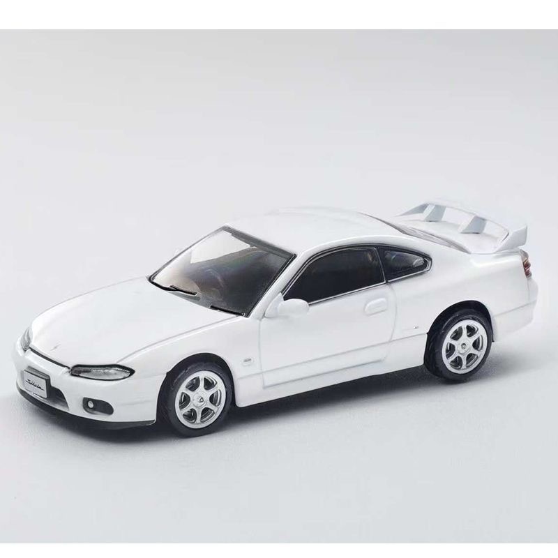 เงา 1: 64 Nissan Silvia S15 จําลองรถรุ่นคอลเลกชันเครื่องประดับ