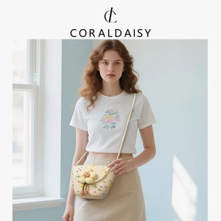 CORALDAISY กระเป๋าผู้หญิงปี 2026 ดอกไม้น่ารัก กระเป๋าสะพายข้างทอ สายสะพายยาว กระเป๋าสะพาย พนังสแนป