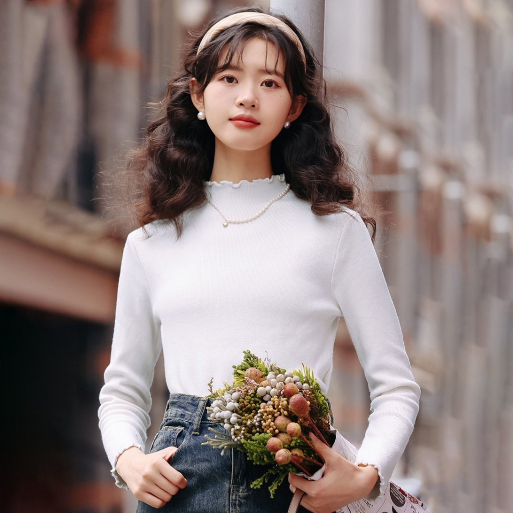 เสื้อไหมพรมแขนยาวผู้หญิง เสื้อคอกลมสีพื้น แขนยาวผ้าไหมพรม ผ้านิ่มใส่สบาย มี 7 สี