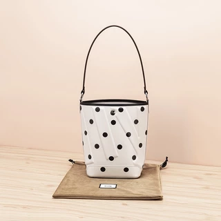 กระเป๋าปิคนิคแรลลี่ซิตี้✨Mini bucket bag one-shoulder cross-body bag 1:1 กระเป๋าถือกระเป๋าดูดแม่เหล็ก