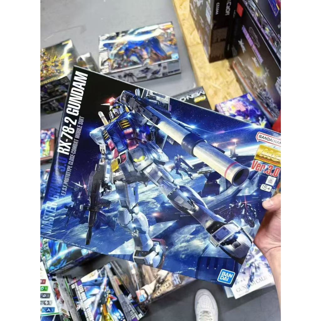 Bandai MG 1/100 RX-78-2 เวอร์ชั่นกันดั้ม