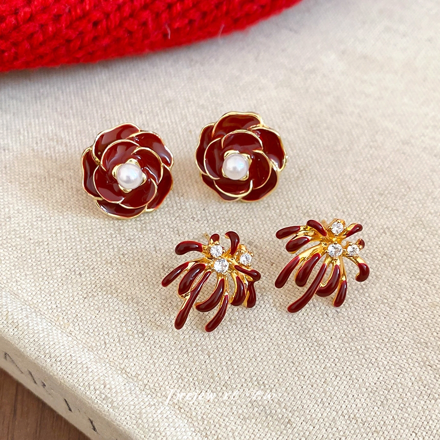 เดรช สีแดงเคลือบดอกไม้ต่างหูมุกผู้หญิงการออกแบบกรอบสีทองแฟชั่นทุกวันหรูหราอินเทรนด์อุปกรณ์เสริมเครื่องประดับสไตล์ - รูปที่ 6