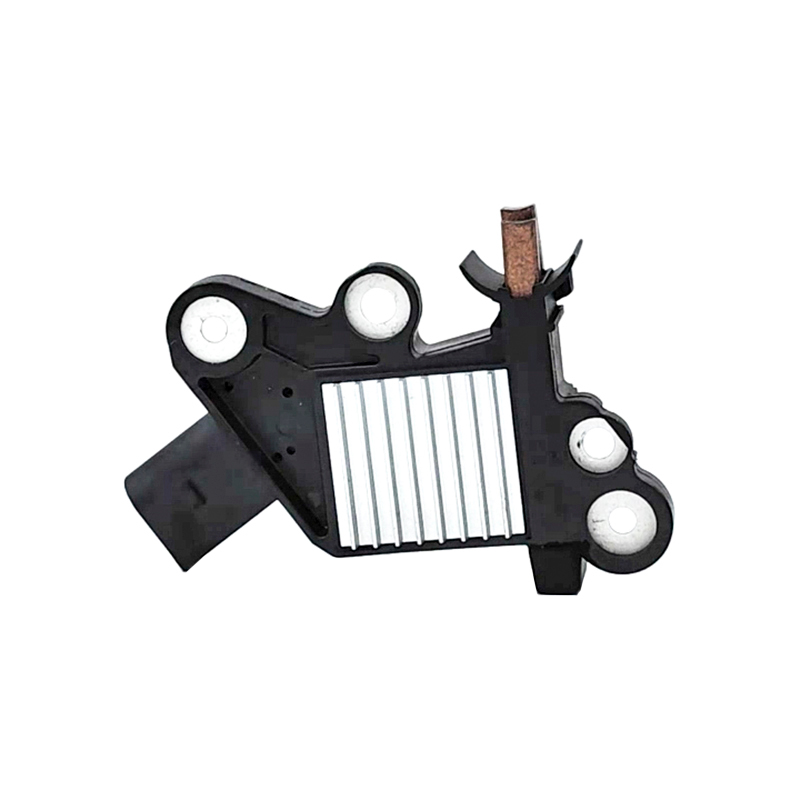 Auto denki ic เครื่องควบคุมแรงดันไฟฟ้าไดชาร์จ 12v 13450500 / 04-121 สําหรับ 0272220734 0272220765 12