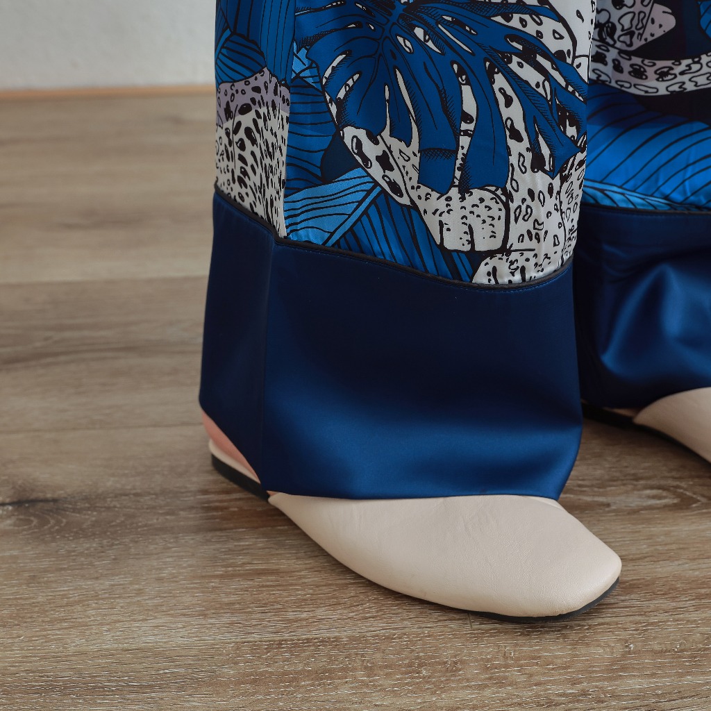 ชุดนอนสุภาพสตรี พิมพ์เสือดาวสีฟ้า ทำจากผ้าไหมน้ำแข็ง สำหรับใส่ในบ้าน - รูปที่ 7